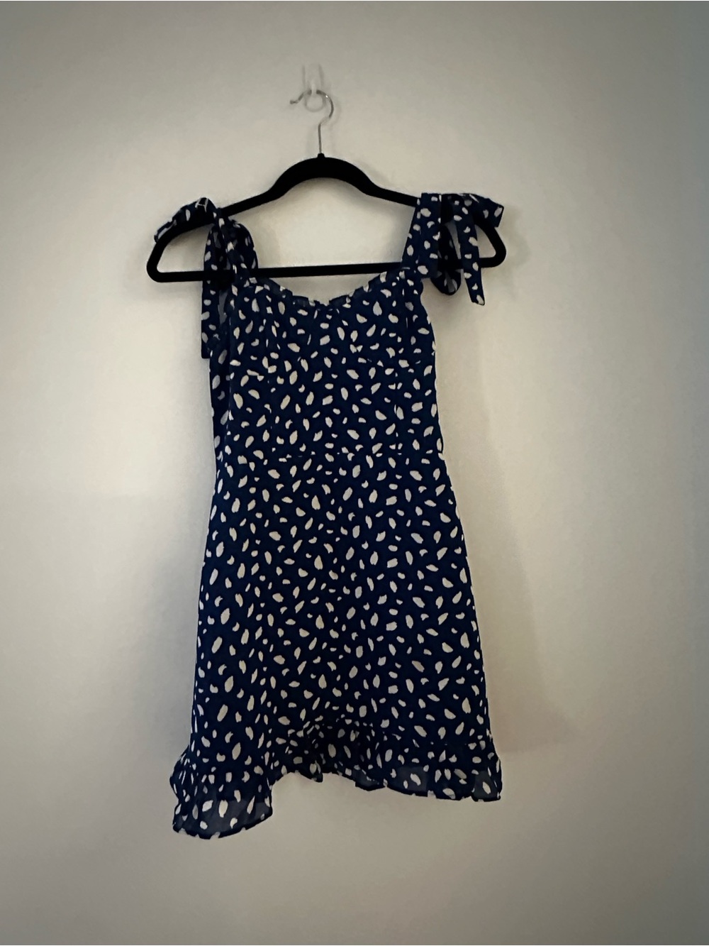 2bella Christine Dress - Picture 2 of 3